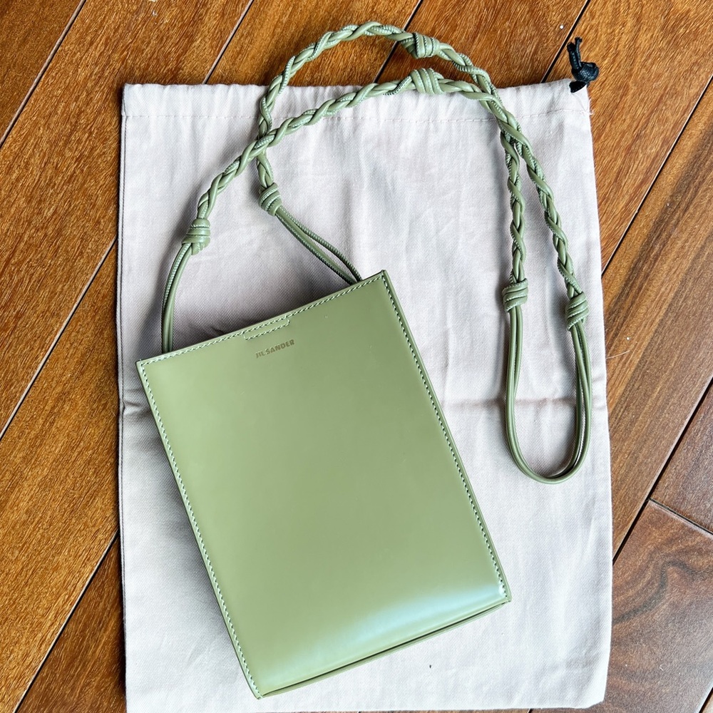 Mint Condition 🌟 small TANGLE bag